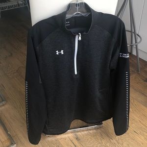 Woman’s XL cold gear pullover
